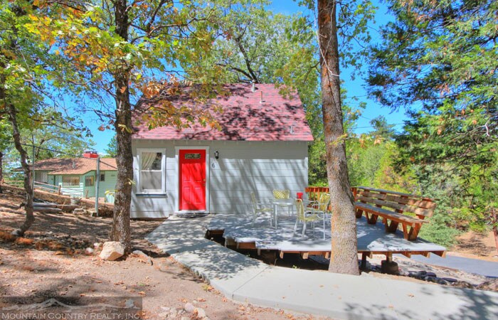More Photos Of 2726 View Dr, Running Springs Hotel For Sale