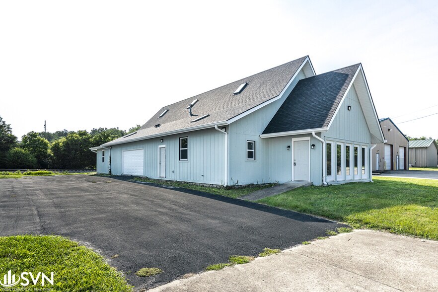 More Photos Of 118 Lester St, Berea Warehouse For Lease