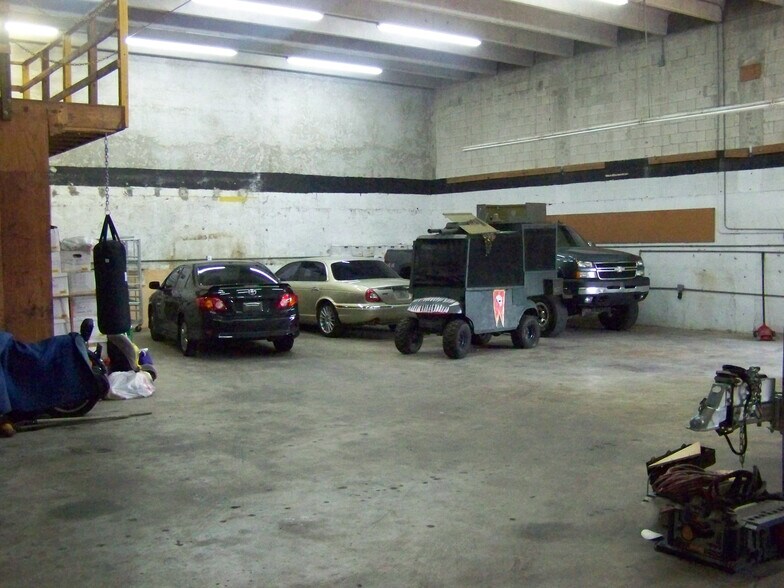 More Photos Of 10460 SW 187th Ter, Miami Warehouse For Sale