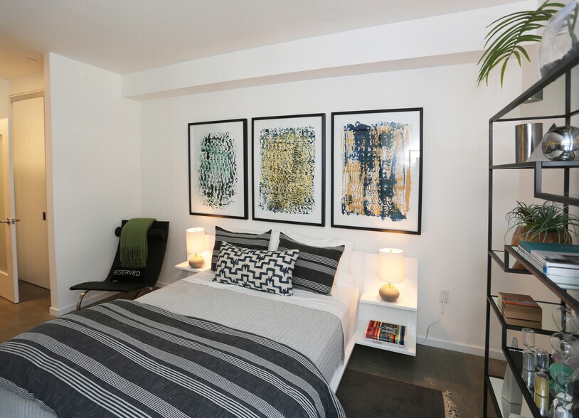 More Photos Of 8350-8358 Santa Monica Blvd, West Hollywood Apartments For Lease