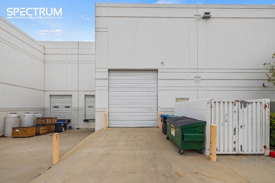 More Photos Of 29018 N Hancock Pky, Valencia Warehouse For Lease