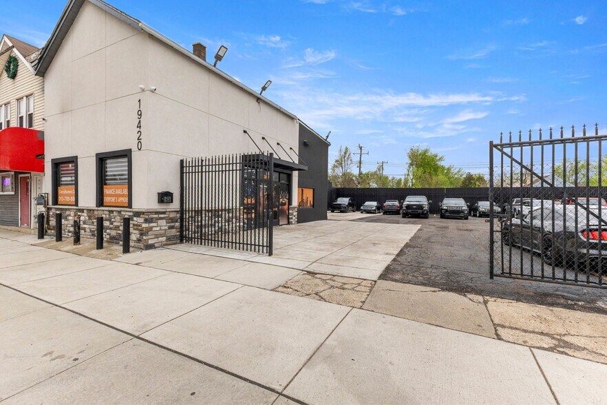 More Photos Of 19420 W Warren Ave, Detroit Auto Dealership For Sale