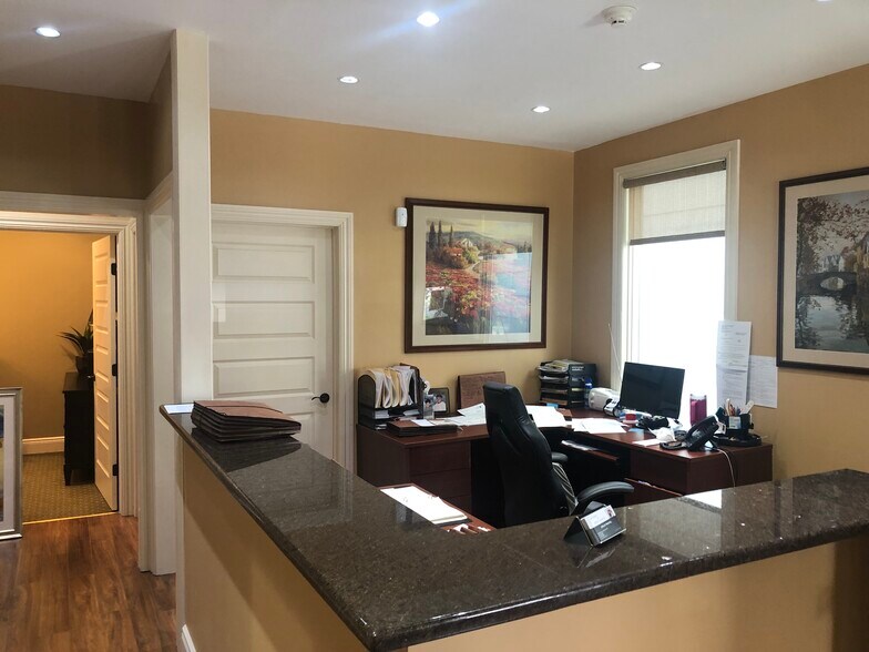 More Photos Of 415 Clifton Ave, Clifton Office For Lease