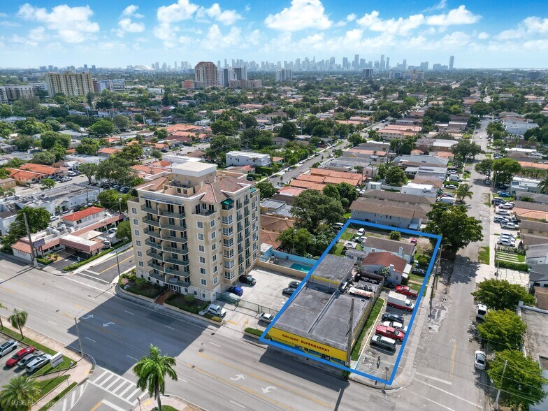 Primary Photo Of , Miami General Retail For Sale