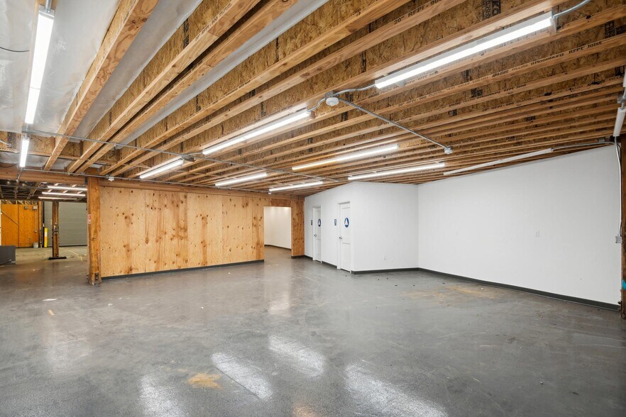 More Photos Of 1000 Calcot Pl, Oakland Warehouse For Sale
