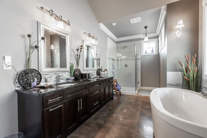 More Photos Of 2379 Chardonnay Ln, Abbotsford Hospitality For Sale