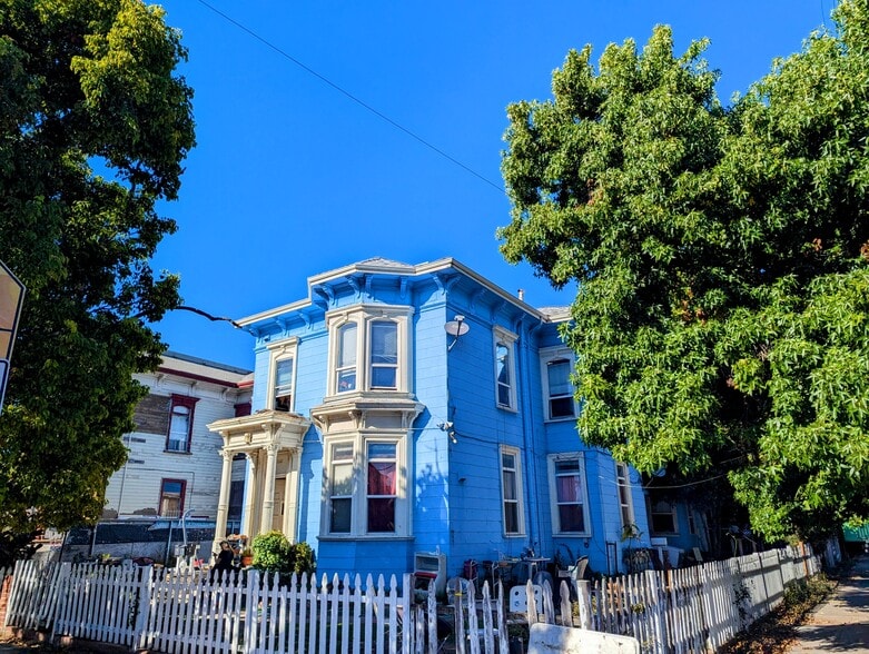 More Photos Of 1511 17th Ave, Oakland Apartments For Sale