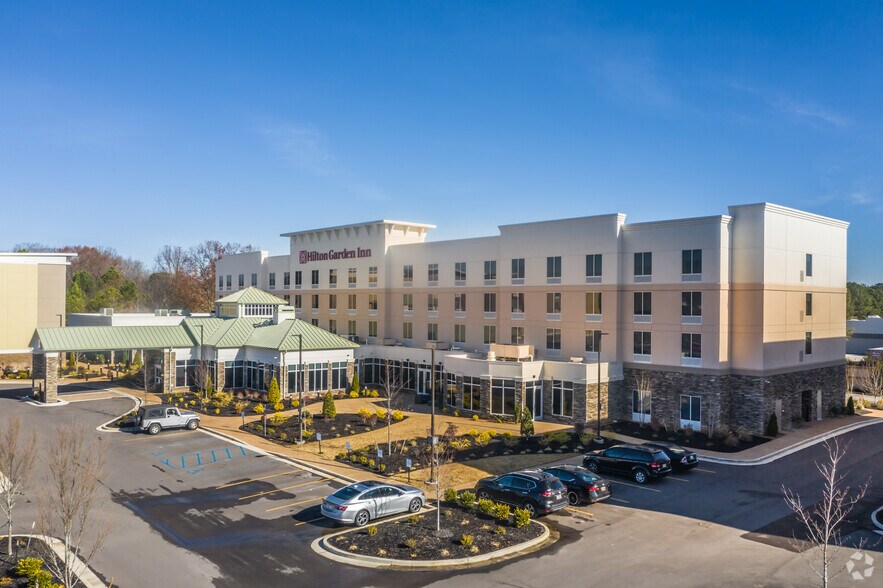 Primary Photo Of 7890 Craft Goodman Frontage Rd, Olive Branch Hotel For Sale