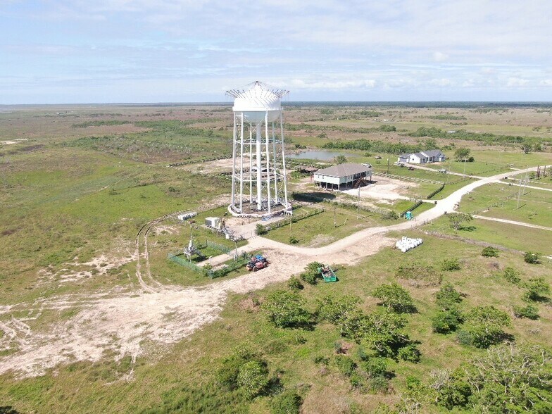 More Photos Of 0 South Redfish dr, Hitchcock Land For Sale