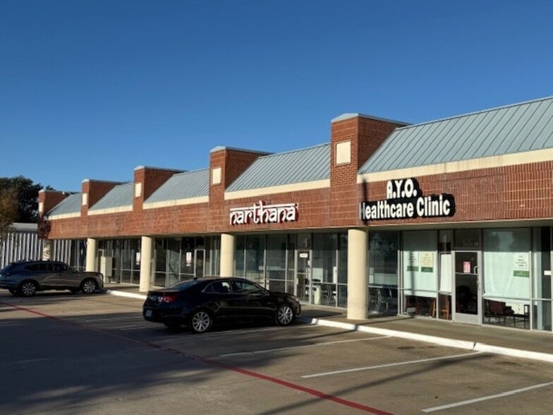 More Photos Of 565 W Oates Rd, Garland Freestanding For Sale