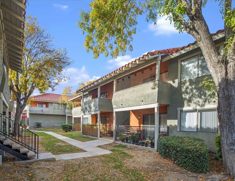 More Photos Of 1531 W Rialto Ave, Fontana Apartments For Sale