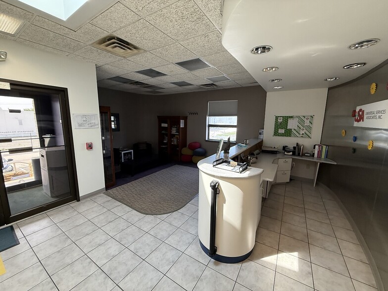 More Photos Of 5 Horne Dr, Folcroft Warehouse For Sale