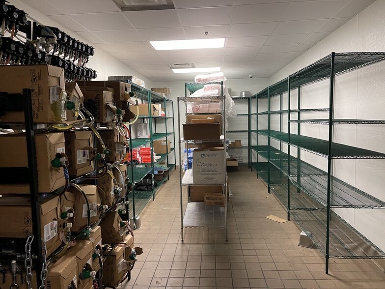 More Photos Of 4780 Cornell Rd, Cincinnati Movie Theatre For Sale