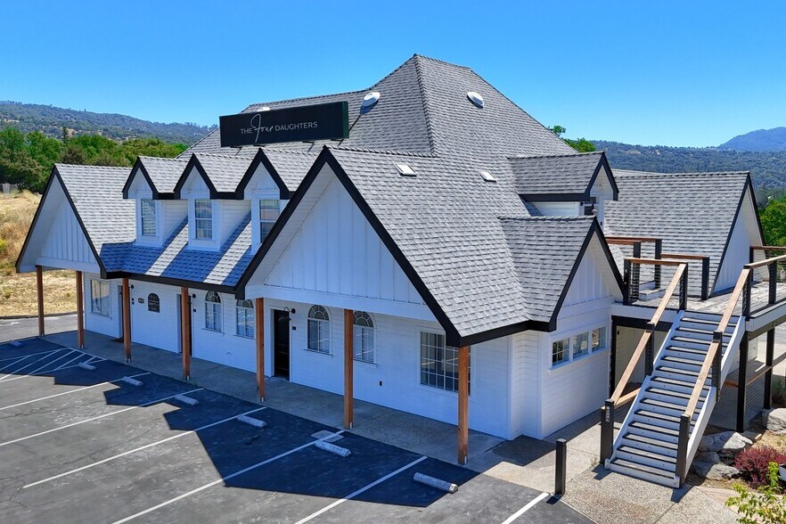 More Photos Of 49271 Golden Oak Loop, Oakhurst Hotel For Sale