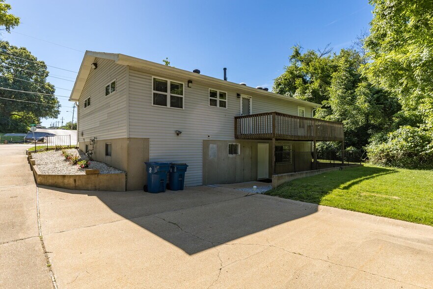More Photos Of 535 Elm St, Hillsboro Office For Sale