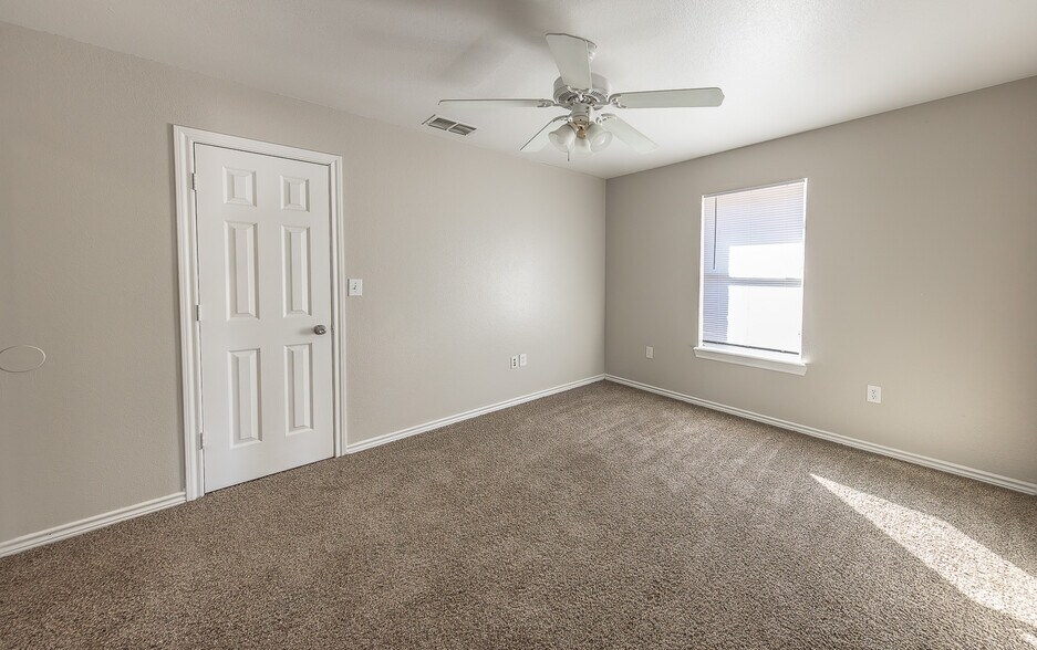 More Photos Of 602 N Belmont, Lubbock Apartments For Sale