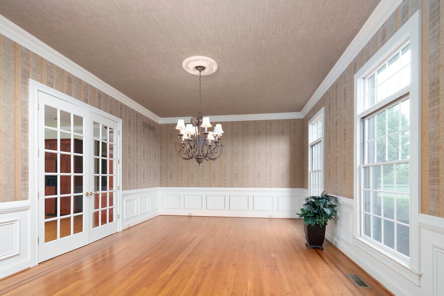More Photos Of 4664 Lexington Rd, Winchester Specialty For Sale