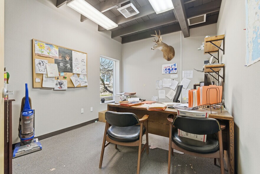 More Photos Of 2318 Pacific Ave, Forest Grove Office For Sale