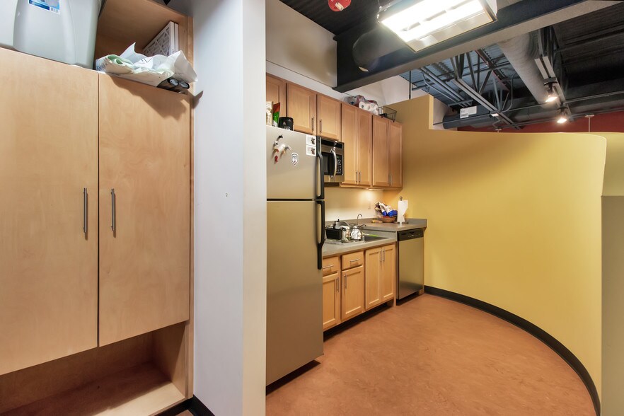 More Photos Of 3020 Carbon Pl, Boulder Office For Sale