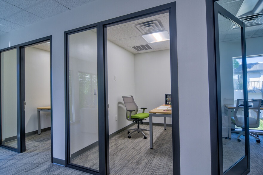 More Photos Of 12945 Seminole Blvd, Largo Unknown For Lease