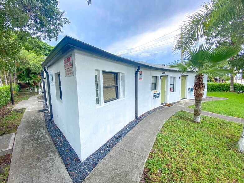 More Photos Of 5901 Broadway, West Palm Beach Apartments For Sale