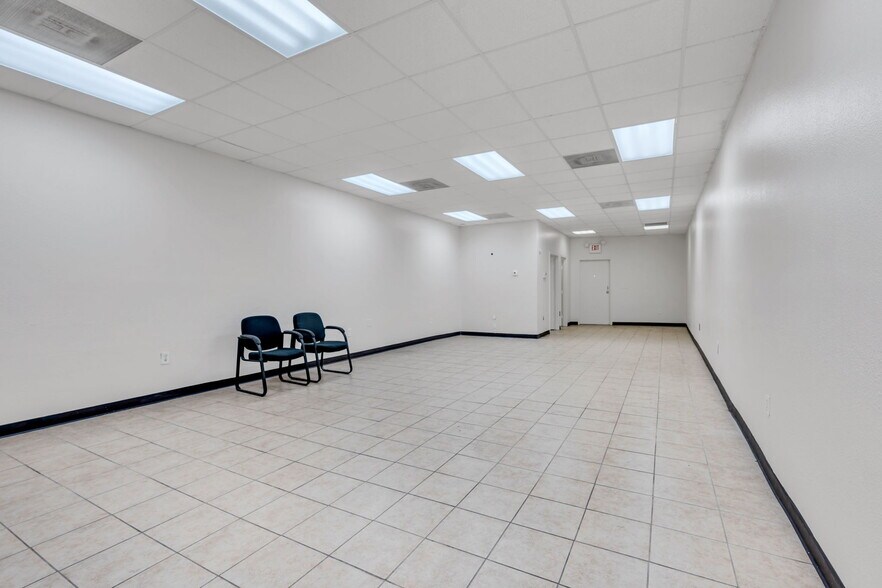 More Photos Of 5208 Harrisburg Blvd, Houston Storefront For Sale