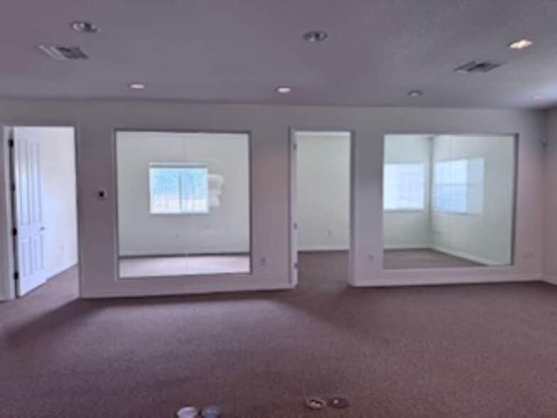 More Photos Of 13051 W Linebaugh Ave, Tampa Office For Lease