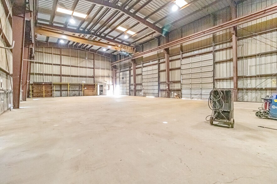 More Photos Of 17301 E FM 1097 Rd, Willis Storefront Retail Office For Sale