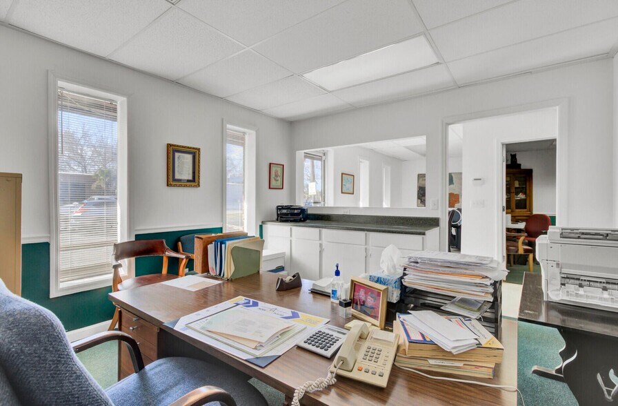 More Photos Of 1950 Belgrade Ave, Charleston Office For Lease