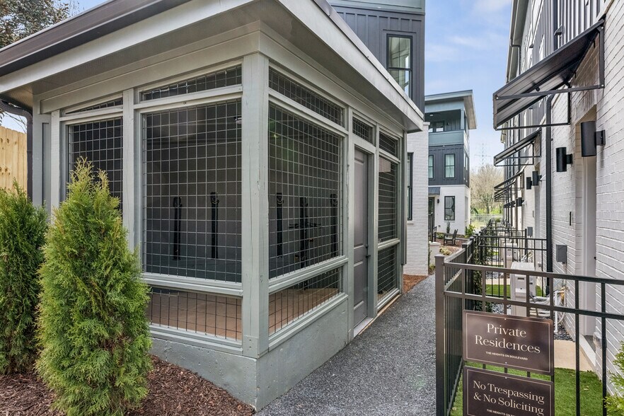 More Photos Of , Atlanta Multifamily For Sale