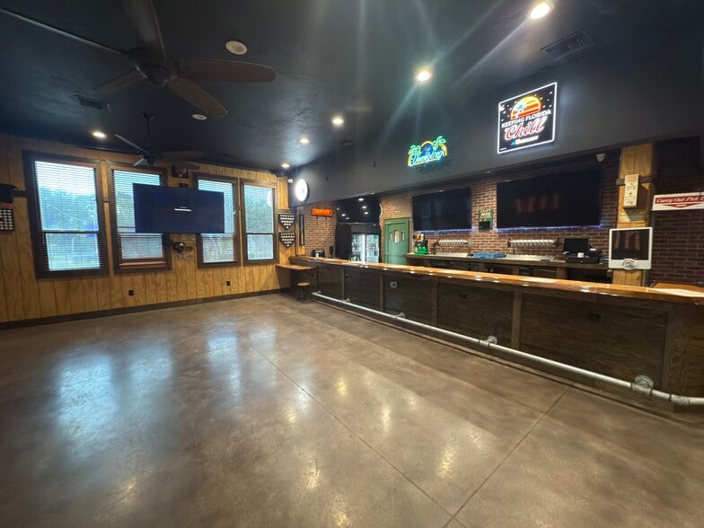 More Photos Of 3419 Alternate 19, Palm Harbor Restaurant For Sale