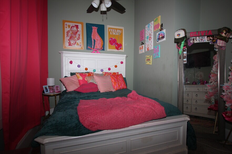 More Photos Of 130 Broad St, Rome Office For Sale