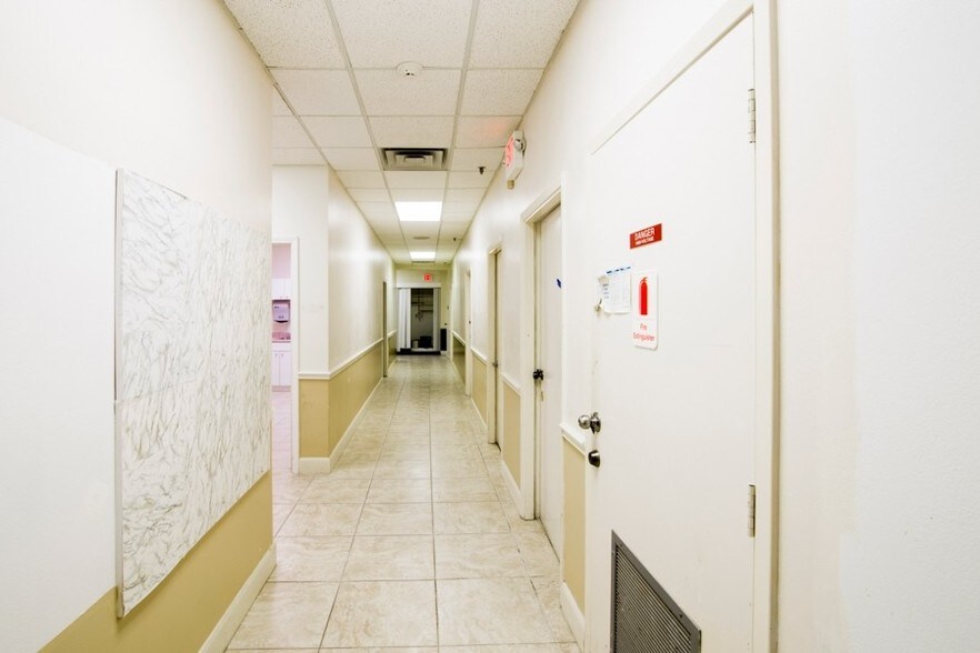 More Photos Of 203 N College Ave, Cleveland Medical For Sale