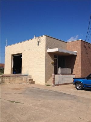 Primary Photo Of 2535 Farrington St, Dallas Light Distribution For Lease