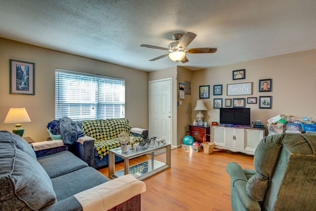 More Photos Of 214 Locust St, Sulphur Springs Apartments For Sale