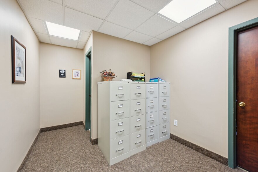 More Photos Of A2 Brier Hill Ct, East Brunswick Office For Lease