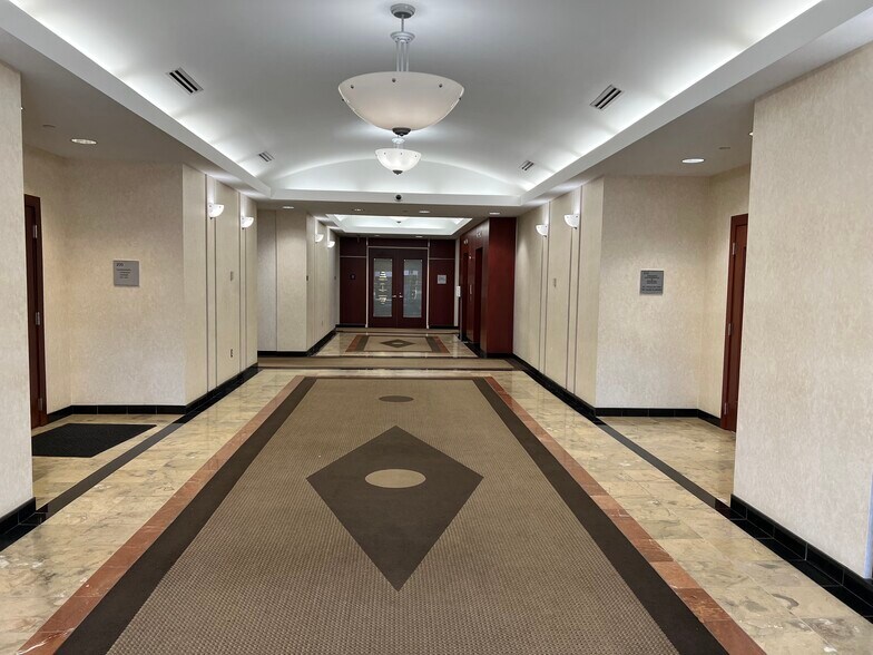 More Photos Of 12359 Sunrise Valley Dr, Reston Office For Lease