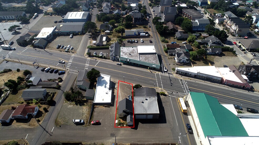 More Photos Of 1333 NE Keel Ave, Lincoln City Specialty For Sale