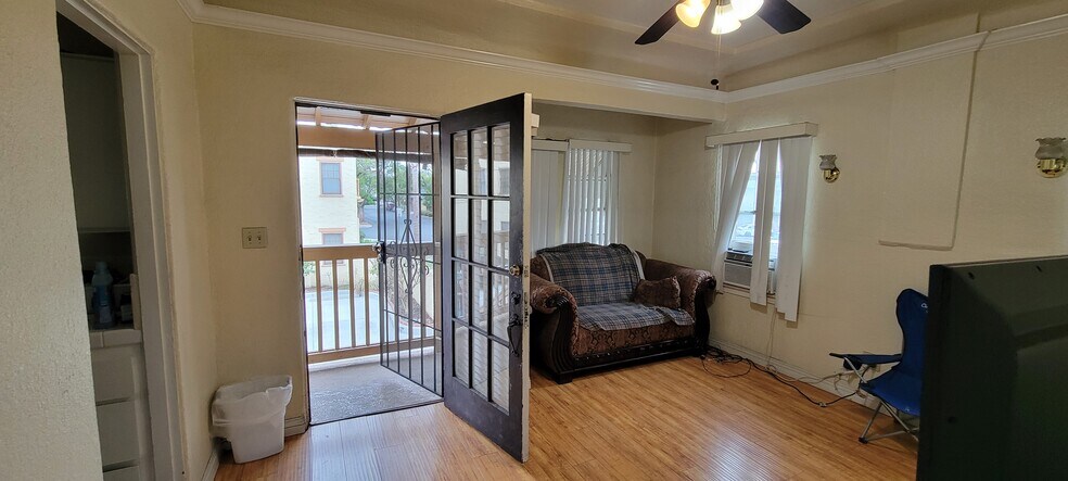 More Photos Of 502 E Wellington Ave, Santa Ana Apartments For Sale
