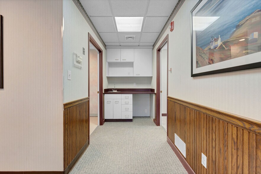 More Photos Of 600 Coventry Dr, Phillipsburg Medical For Sale