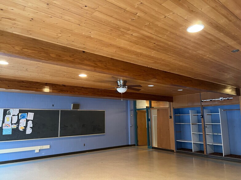 More Photos Of W5153 State Highway 156, Bonduel Schools For Sale