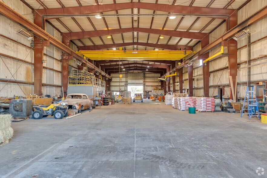 More Photos Of 11756 Highway 152, Pampa Industrial For Sale