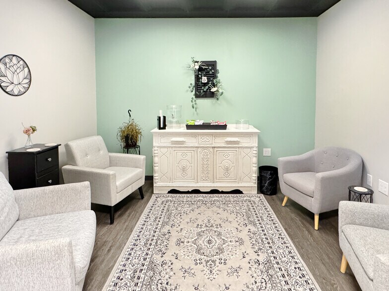 More Photos Of 10 Lafayette St, Washington Storefront Retail Office For Sale