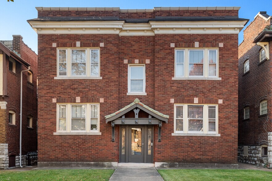 More Photos Of 4950 Winona Ave, Saint Louis Apartments For Sale