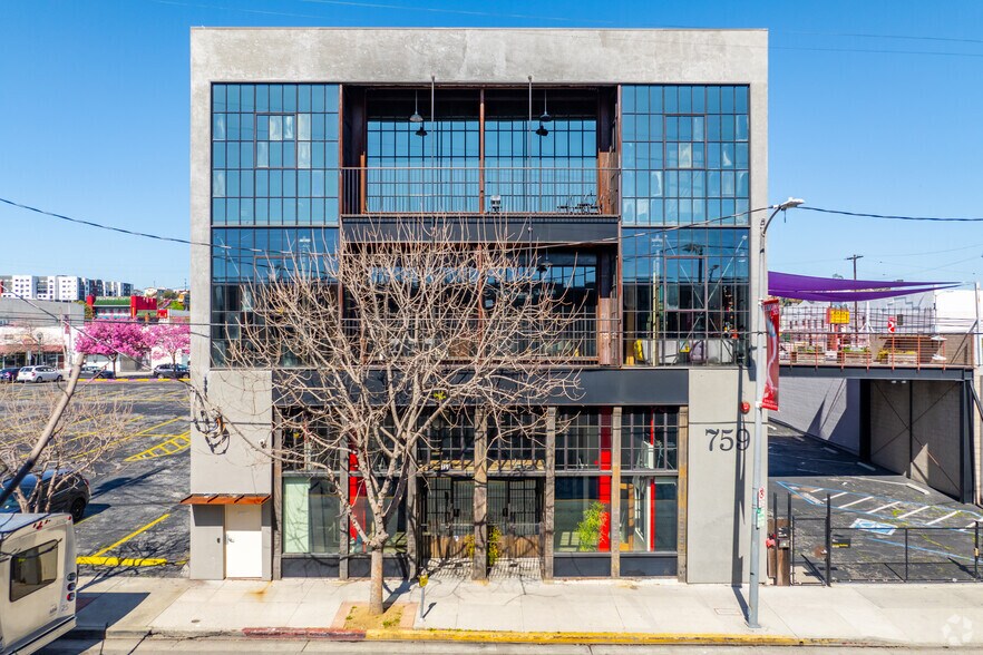 More Photos Of 759 N Spring St, Los Angeles Loft Creative Space For Lease