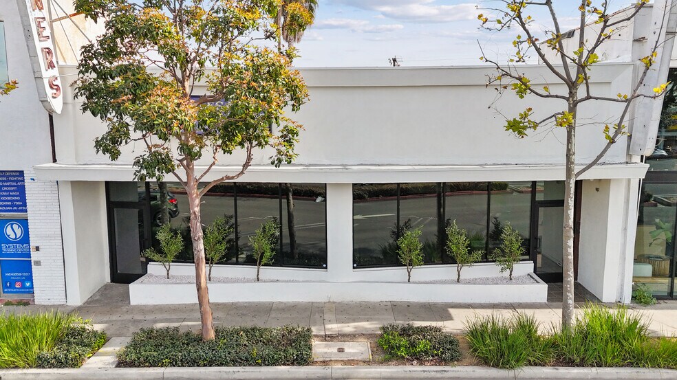 More Photos Of 13052 Hawthorne Blvd, Hawthorne General Retail For Sale