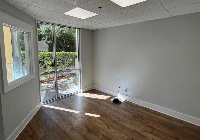 More Photos Of 1732 W County Highway 30, Santa Rosa Beach Office For Sale