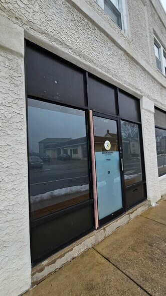 More Photos Of 658 W Lancaster Ave, Bryn Mawr Storefront Retail Residential For Lease