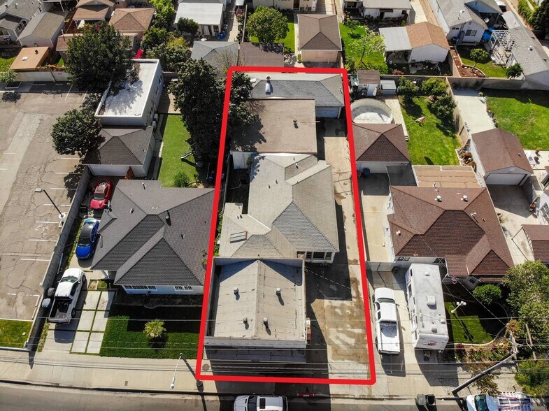 More Photos Of 15709 Bellflower Blvd, Bellflower General Retail For Sale