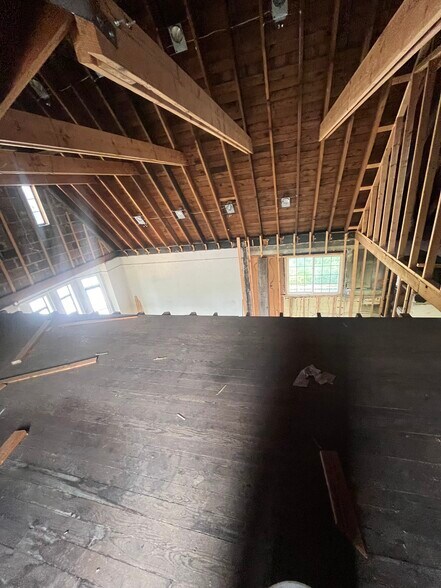 More Photos Of 561 Ridge Rd, Lackawanna Office Residential For Sale